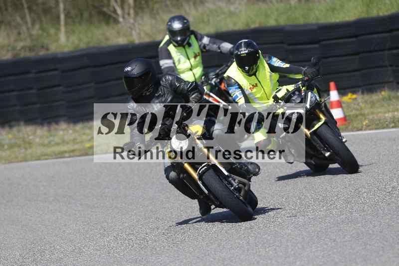 /01 02.04.2026 MAZ ADR/Gruppe gelb Gruppe gruen/unklar